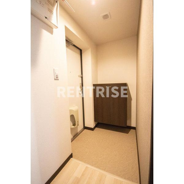 ラ・トゥール三条の玄関