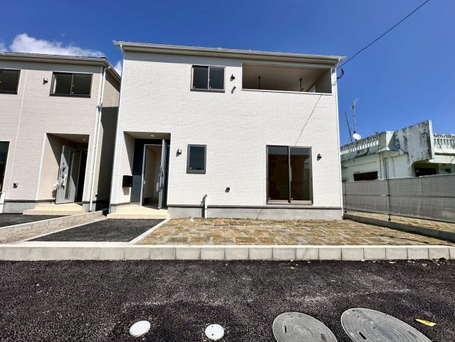 ♥♥宜野座村漢那第2-1号棟（全４棟）の外観