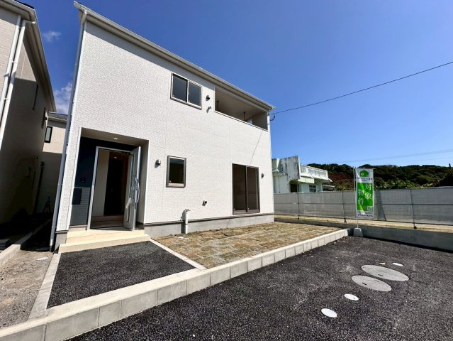 ♥♥宜野座村漢那第2-1号棟（全４棟）の駐車場