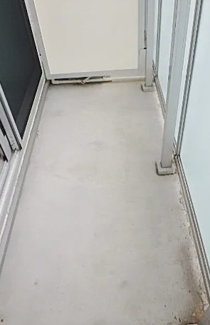 【バルコニー】