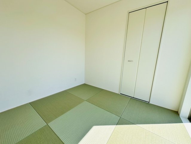 ♥♥宜野座村漢那第2-2号棟（全４棟）の和室|日本らしい落ち着いた雰囲気の和室です