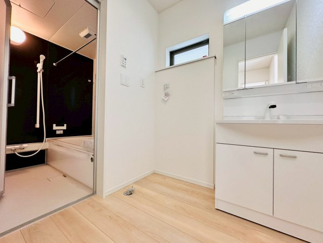 ♥♥宜野座村漢那第2-2号棟（全４棟）の独立洗面台|独立洗面台です