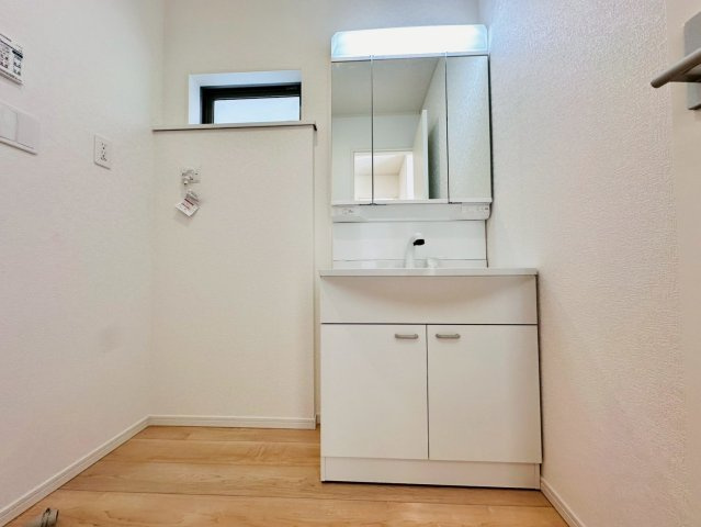 ♥♥宜野座村漢那第2-2号棟（全４棟）の独立洗面台|独立洗面化粧台が付いています