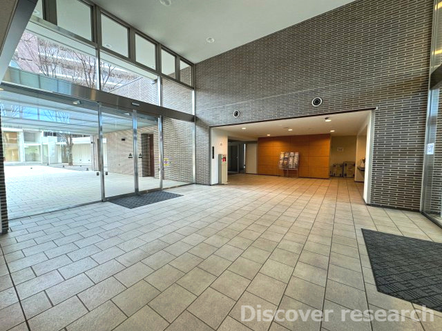 パークウエスト東京イーストブロックC棟のエントランス|【エントランス】
開放的なエントランスで高級感があります。