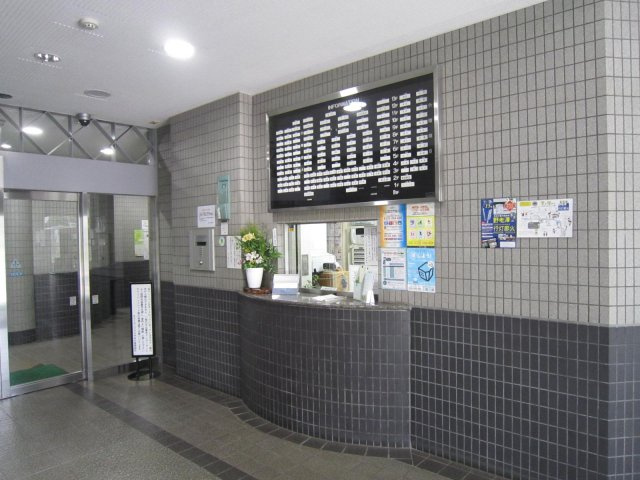 ライオンズプラザ所沢のエントランス