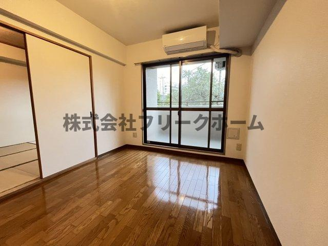 武蔵野市中町２丁目の賃貸マンションの寝室