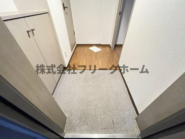 武蔵野市中町２丁目の賃貸マンションの玄関