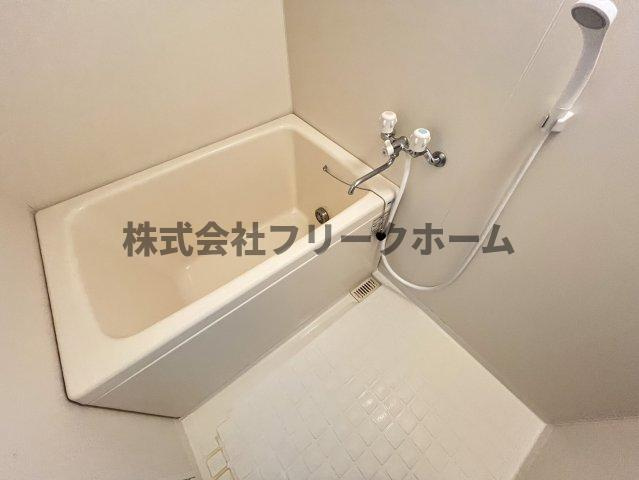 武蔵野市中町２丁目の賃貸マンションの浴室