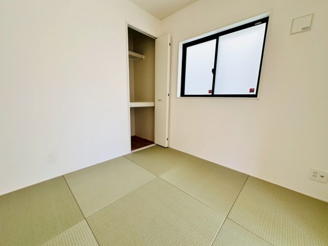 ♥♥宜野座村漢那第2-3号棟（全４棟）の和室|明るい和室です