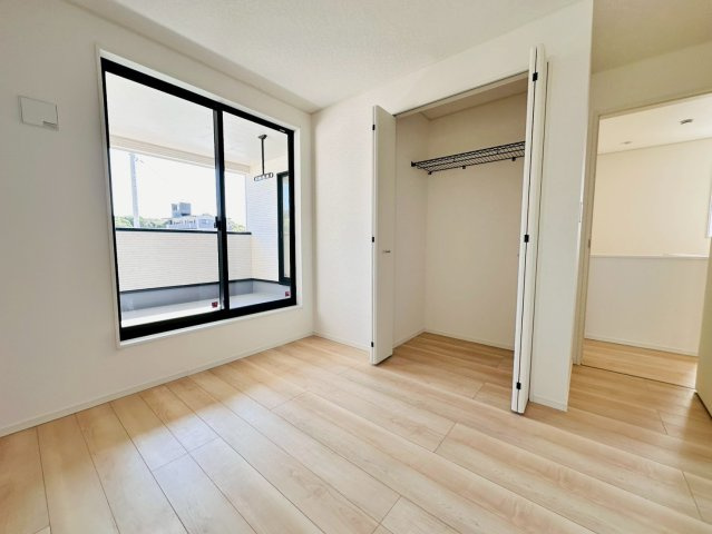 ♥♥宜野座村漢那第2-3号棟（全４棟）の洋室|広々とした洋室です