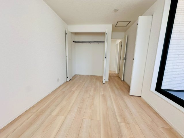 ♥♥宜野座村漢那第2-3号棟（全４棟）の洋室|個人の部屋や寝室として使える洋室です