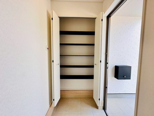 ♥♥宜野座村漢那第2-4号棟（全４棟）の収納