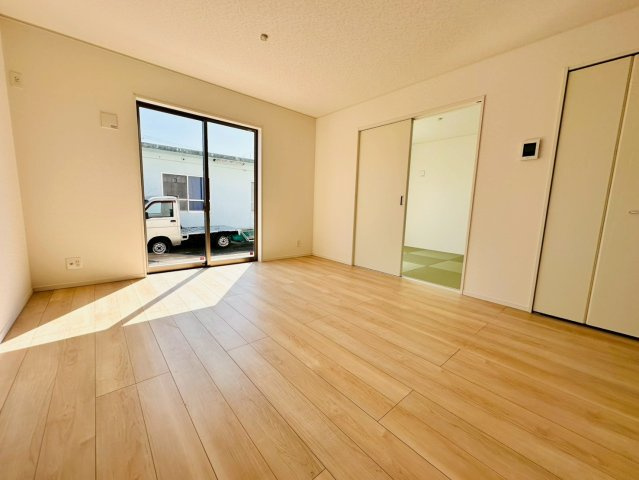 ♥♥宜野座村漢那第2-4号棟（全４棟）の洋室