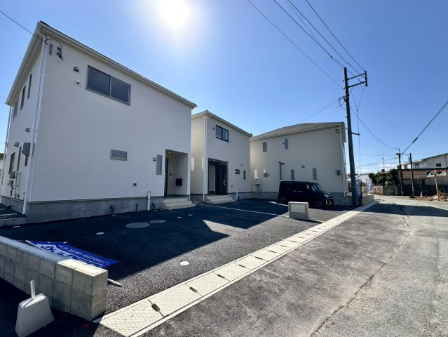 ♥♥宜野座村漢那第2-4号棟（全４棟）の前面道路含む現地写真