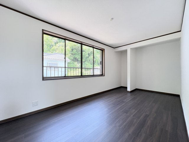 【寝室】 | 寄居町富田1期　中古戸建