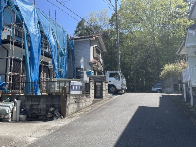 【前面道路含む現地写真】 | 寄居町富田1期　中古戸建