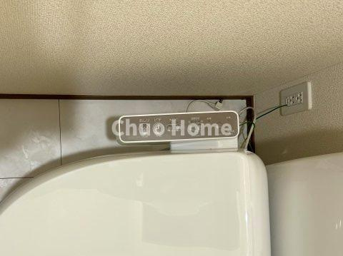 江戸川区南篠崎町1丁目新築分譲住宅の内装|【ウォシュレット】清潔に使いたいお手洗いには最適な設備です。もちろんウォームレットも標準装備です。