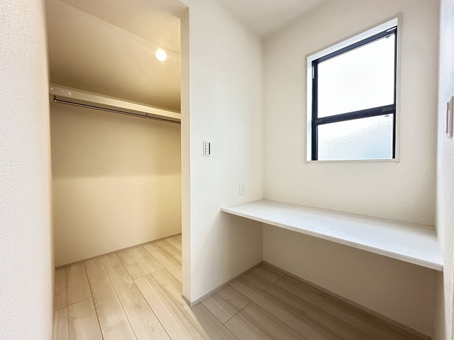 【収納】 | 清瀬市下宿2丁目　新築一戸建住宅　全19棟　(志木本店) | 多目的に使える11.5帖洋室＋スタディカウンター