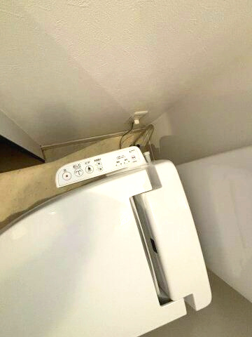 岡村戸建のトイレ