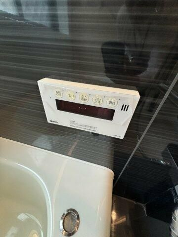 岡村戸建の浴室