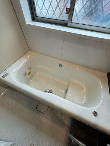 岡村戸建の浴室