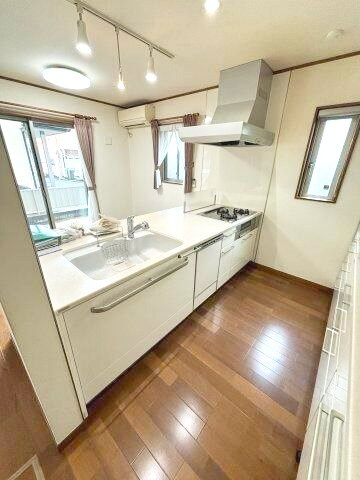 岡村戸建のキッチン