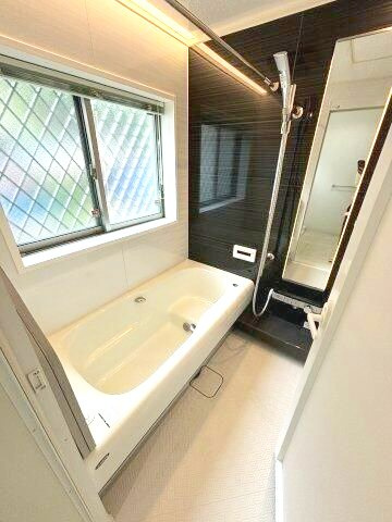 岡村戸建の浴室