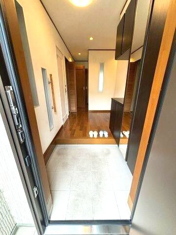 岡村戸建の玄関