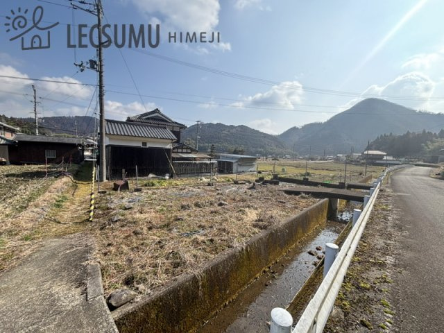 姫路市夢前町戸倉/売土地の前面道路含む現地写真