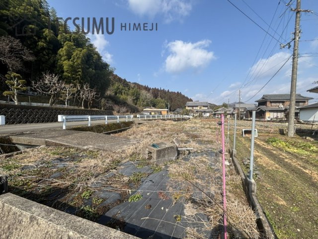 姫路市夢前町戸倉/売土地の前面道路含む現地写真