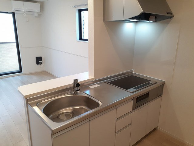 コッツ　ウォルズ　ガーデンのキッチン