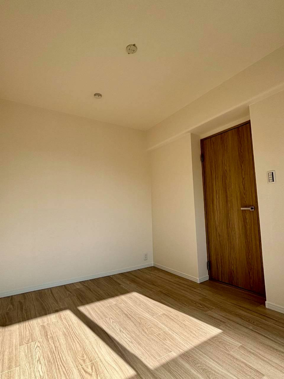 ユニハイム魚崎Ⅲ号棟の寝室|洋室