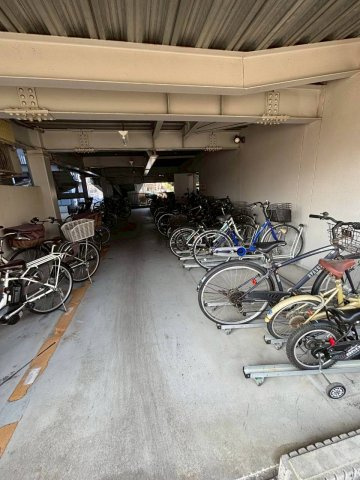 ユニハイム魚崎Ⅲ号棟の駐輪場|駐輪場