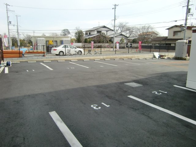 ジョイプレミオの駐車場|車をお持ちの方に嬉しい駐車場付きの物件です