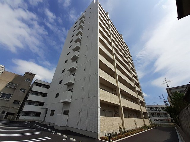 ムーンヒルズ大阪の外観