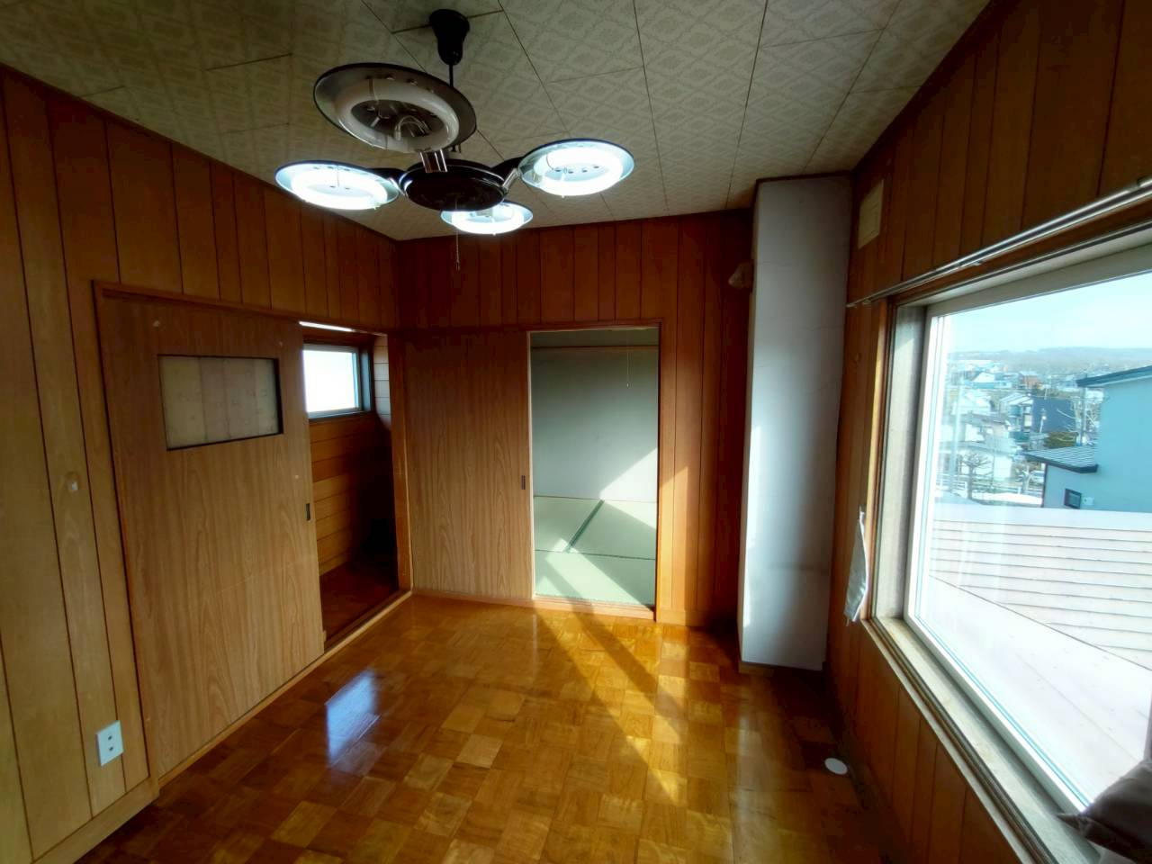 桜ケ岡6丁目41-22借家のキッチン