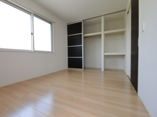 【洋室】 | セジュールウィット・ベリーＡ