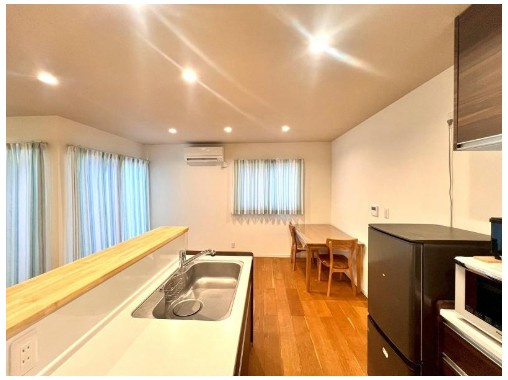 高知市針木東町　中古一戸建てのキッチン|料理しながら、家族の時間を感じる暮らし