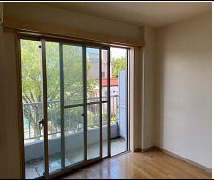 エバーグリーンの内装