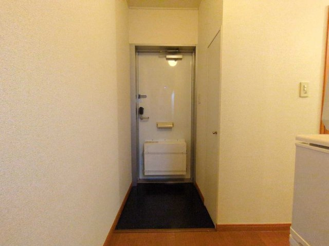 レオパレスさくらＢの玄関