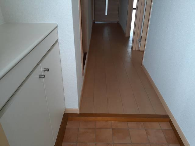 アクロポリス１の玄関
