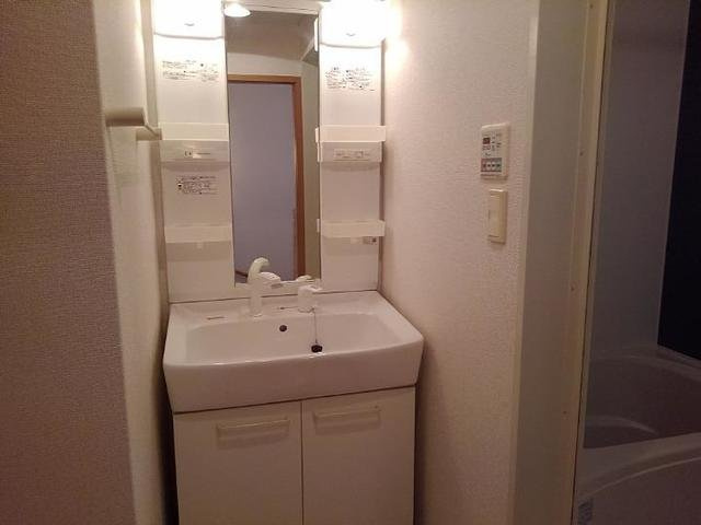 ソレアードの洗面所