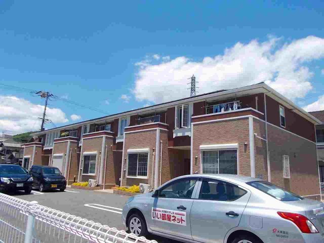 サニー青山のエントランス