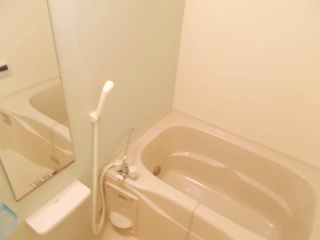 サニー青山の浴室