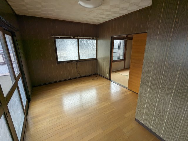 京町アパートの居間・リビング