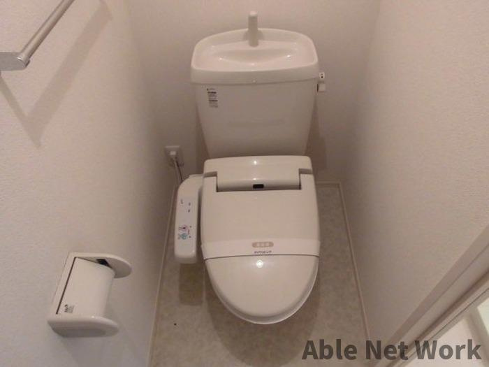 ウェルネスのトイレ|ウォシュレット付き