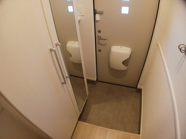 メゾングレーヌ東出Ｂの玄関