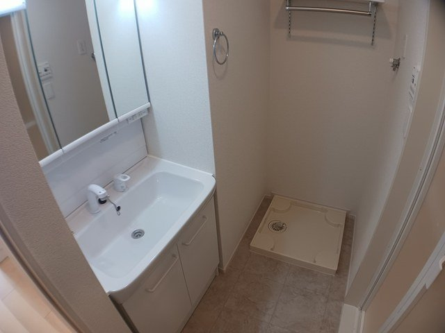 メゾングレーヌ東出Ｂの洗面所