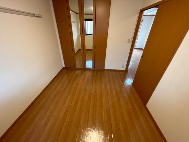 グラッチェⅠ番館の内装|洋室