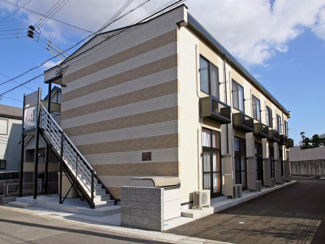 レオパレス西浜の外観